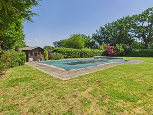 Pool & Pool House- click for photo gallery